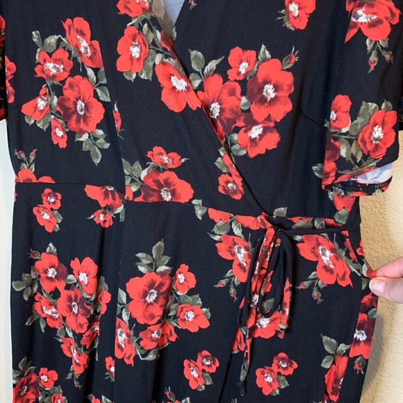 NWOT- Maxi faux wrap dress - Picture 2 of 3